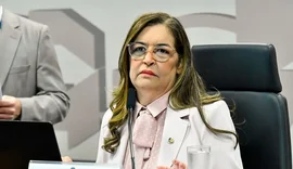 Eudócia mira Renan Calheiros com notícia-crime e anuncia pedido de CPI