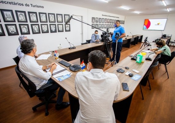 Secretário Rafael Brito tira dúvidas sobre pacote emergencial para o turismo
