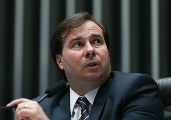 Salários de servidores públicos podem sofrer corte de 20%