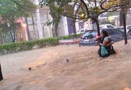 Sobe para 55 o número de mortes no Rio após fortes chuvas; veja vídeo da destruição