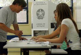 Mesários de Alagoas foram orientados a não usar vermelho ou amarelo nas eleições