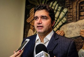 Rui afirma que não vai reajustar tarifa de ônibus em Maceió