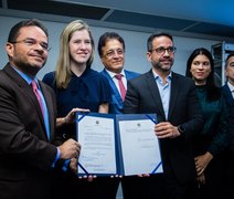 Governo de Alagoas entrega à Assembleia projeto de lei que institui o 13º do Cria