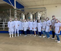 Alunos de Agroindústria do IFAL conhecem funcionamento da UBL da CPLA