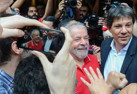 Haddad passará a atuar como advogado para ter acesso livre a Lula