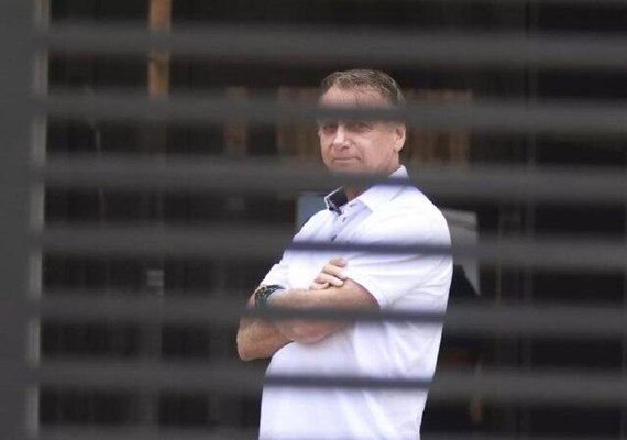 Bolsonaro passa mal na Papuda e segue sob monitoramento