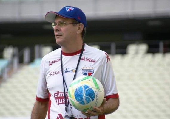 Coruripe anuncia Caê Cunha como novo técnico para seguimento da temporada