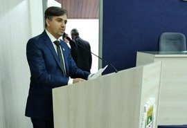 Joãozinho cobra salários atrasados da Saúde que JHC prometeu pagar