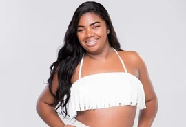 Raquel Brito presta depoimento em delegacia sobre relação com publicidade enganosa e jogos de azar