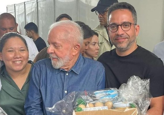 Cooperativas entregam cesta com produtos alagoanos ao presidente Lula