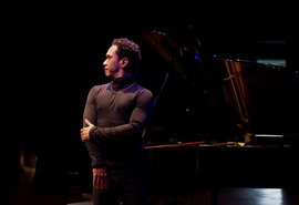 “Sala de Concerto”: do aconchego da sala de casa para o palco do Teatro Deodoro