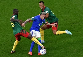 Brasil perde por 1 a 0 para Camarões, mas fica em primeiro lugar do Grupo G