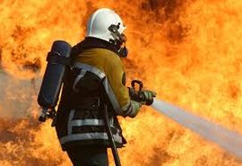 Incêndio destrói diversos barracos em assentamento sem terra