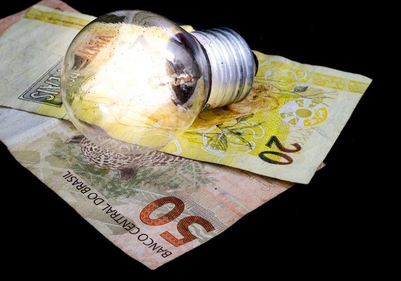 Aneel decide que contas de luz em atraso serão corrigidas pelo IPCA