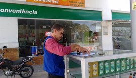 Procon AL fiscaliza postos de combustível em todo o Estado