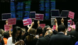 Bancada feminista cresce e promete oposição a conservadores