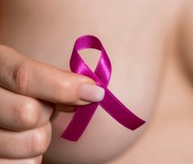 Especialista destaca importância do autoexame para o diagnóstico precoce do câncer de mama