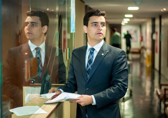 Pesquisa com erros dá liderança de votos para JHC em 2020