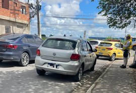 Foragido por tráfico de drogas é preso após abordagem veicular no Benedito Bentes, em Maceió