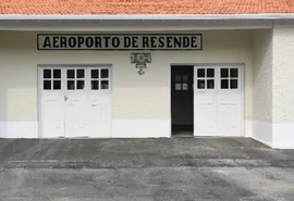Flávio Bolsonaro destina verba Pix para aeroporto sem voos no Rio