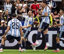 Argentina vence Áustria por 2 a 0 e garante vaga antecipada no mata-mata