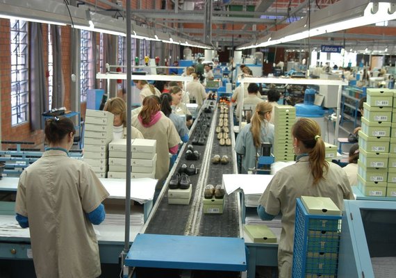 Confiança do empresário industrial recua 0,3 ponto percentual em maio