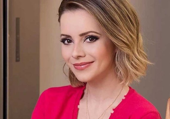 Sandy não anda sem maquiagem e dá explicação inacreditável; confira