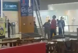 Parte de teto desaba no Shopping Pátio Maceió e causa tumulto na Cidade Universitária