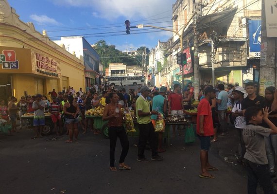 Ambulantes confrontam Guarda Municipal em protesto no Centro