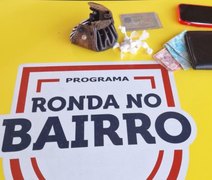 Ronda no Bairro prende jovem de 25 anos por tráfico de drogas no Francês