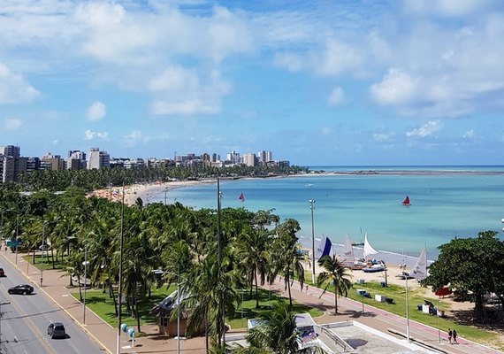 IMA aponta 7 pontos impróprios para banho no litoral alagoano neste final de semana