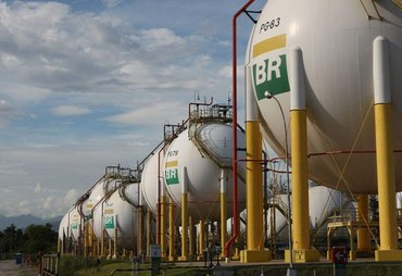 Gás canalizado pode subir até 20% em maio com reajuste da Petrobras
