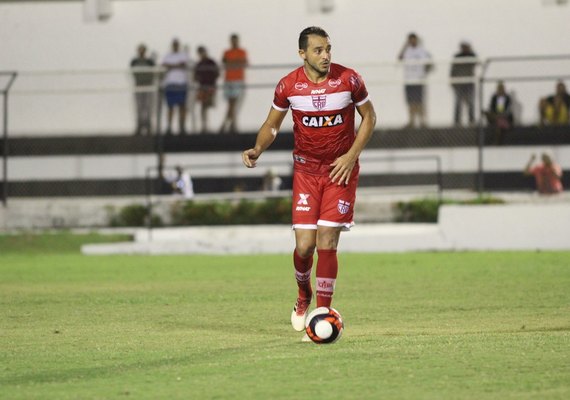 CRB quer um zagueiro canhoto para o Brasileiro