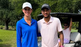 Após eliminação, Neymar troca futebol por golfe durante viagem aos EUA