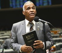 Vídeo: Deputado diz que “homem tem binga e mulher tem tcheca”