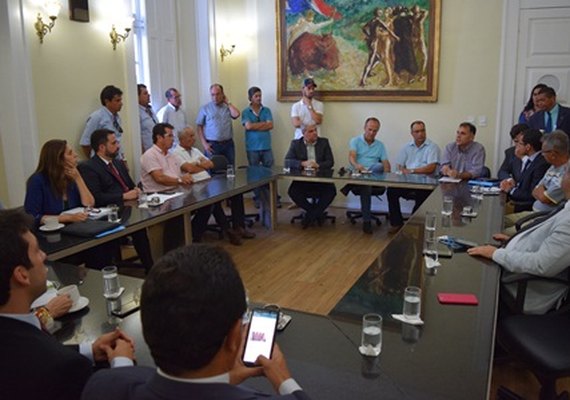 Produtores da Bacia Leiteira buscam apoio do Parlamento para evitar sobretaxa de Pernambuco