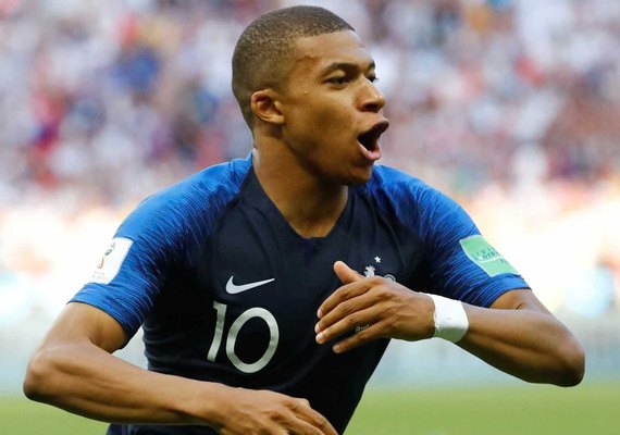 Mbappé recebe mensagem de Pelé após show contra Argentina