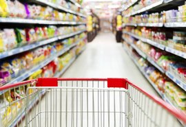 Chamado de 'bicha', cliente de supermercado será indenizado em R$30 mil
