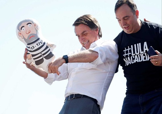 Vamos entupir a cadeia de bandido, diz Bolsonaro