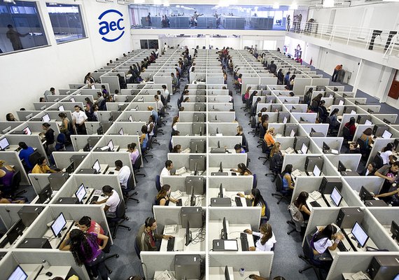 Call center de Arapiraca recebe currículos para vagas de trabalho