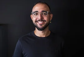 Livro de Raphael Montes entra em lista do New York Times para o verão