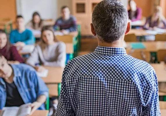 Aumento na Educação: veja tabela de nível médio, fundamental e secretários escolares