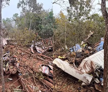 Avião de pequeno porte cai em Campo Grande e deixa duas pessoas mortas