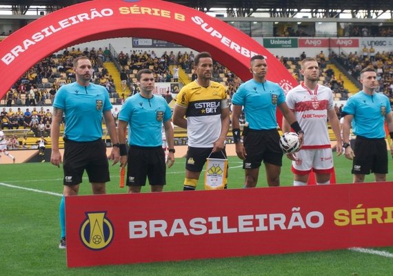CRB protocola representação contra árbitro e cobra suspensão de escalação em jogos do clube