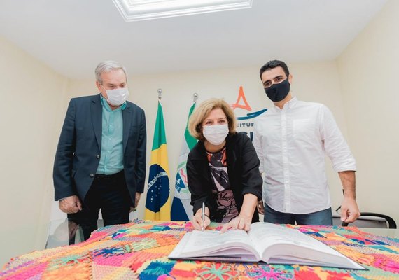 Patrícia Mourão toma posse na Secretaria de Turismo: 'Espero estar à altura das expectativas'
