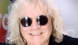 Cantor Ovelha passa por cirurgia cardíaca de emergência