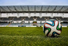 Pandemia deve fazer clubes terem receitas até 25% menores em 2020