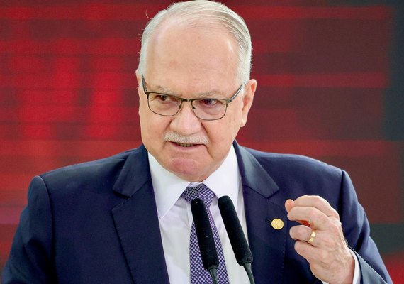 Crise no STF leva Fachin a defender Código de Ética e rito rigoroso