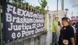 Rafael Brito percorre Flexais e defende realocação dos moradores