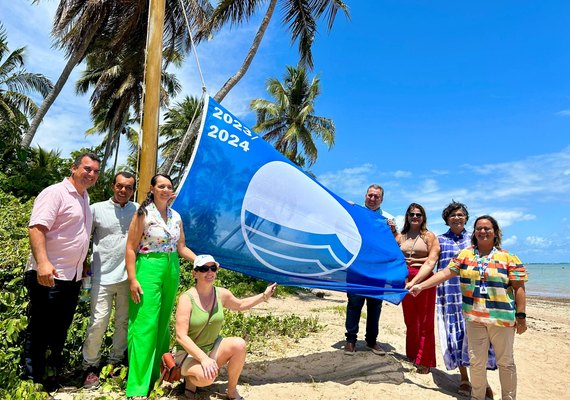 Praia do Patacho realiza hasteamento da Bandeira Azul pelo terceiro ano consecutivo